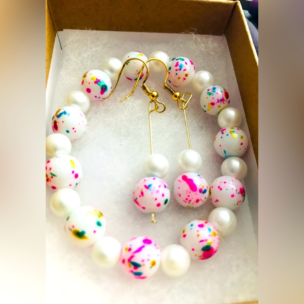 PINK MULTI COLORED BRACELET AND EARRINGS SET